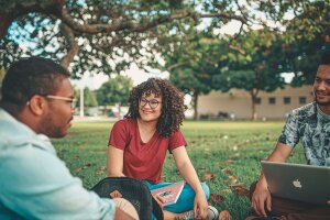Studentsoutside